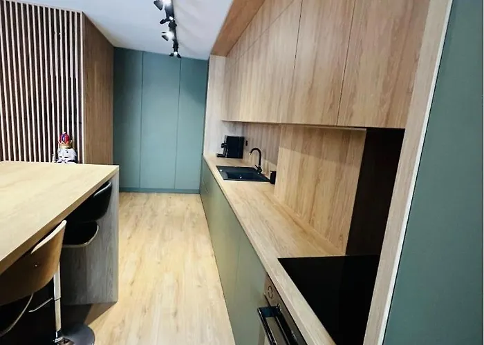 Moderno En El Centro !-checkhostprofile-! *