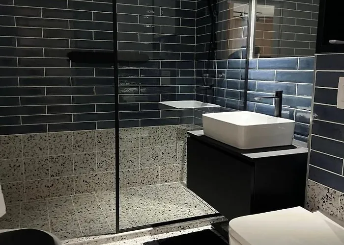 Moderno En El Centro !-checkhostprofile-!